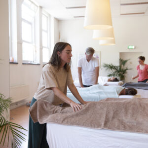 holistic massage course amsterdam